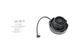 Кришка бака паливного VW Passat/Polo/Caddy II/Golf II-IV 83- AIC 51967 UA62