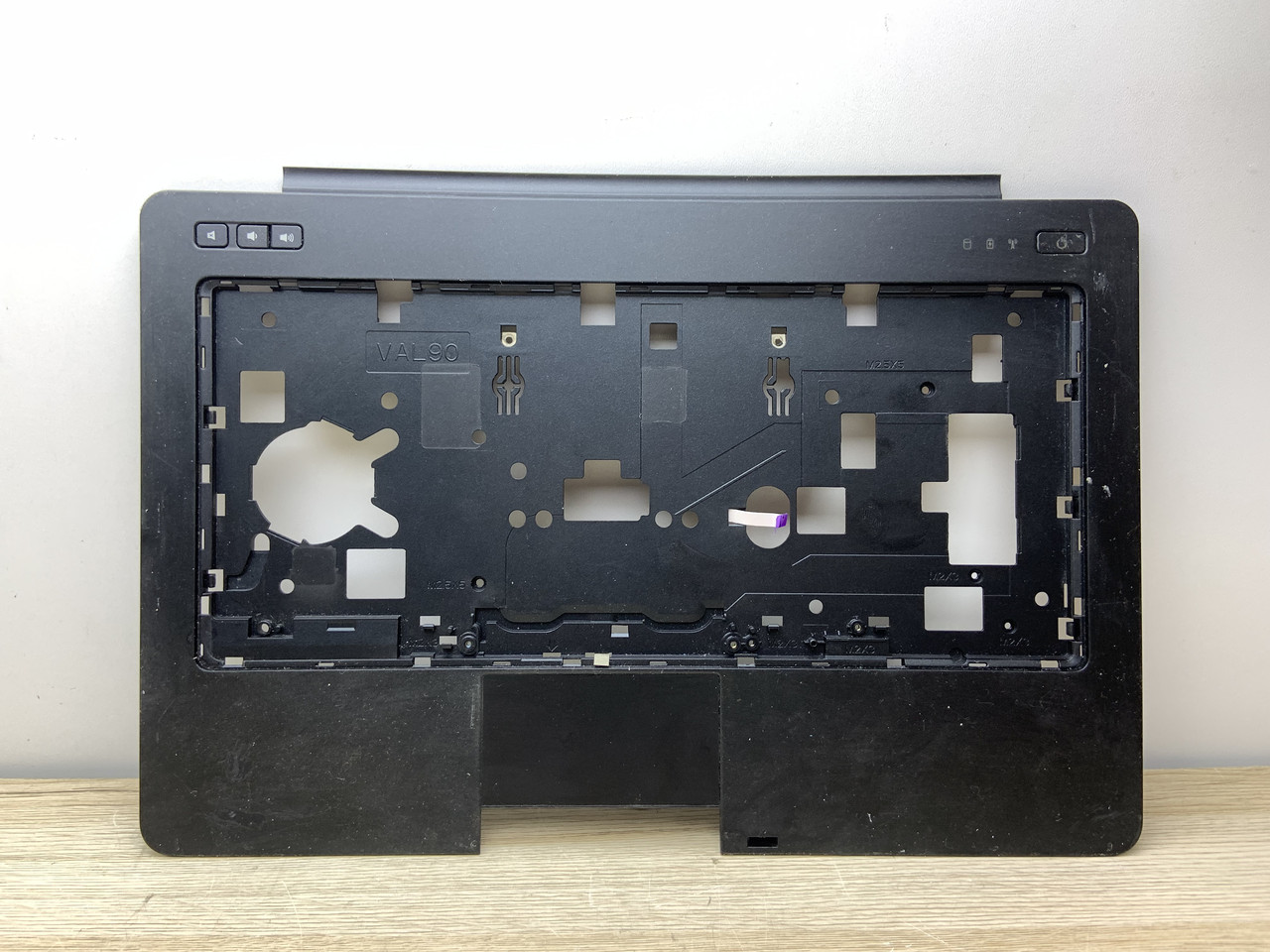 Dell latitude E6440 Корпус C (топкейс, середня частина) (03CCV0 0JTTM0) 2.8A