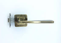 DF Дверные ручки для межкомнатных (входных) дверей на квадратной розетке TRION ЦАМ NUEVO 74 AB