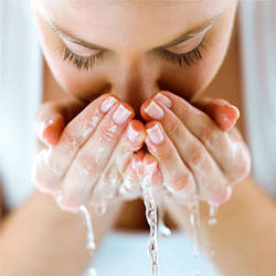 Засоби для вмивання, очищення шкіри, зняття макіяжу