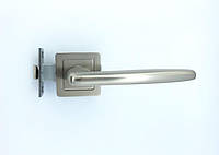 DF Дверные ручки для межкомнатных (входных) дверей на квадратной розетке TRION GORDO 74 AL-AL MSN