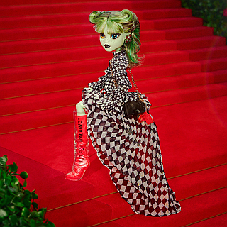 SF・ファンタジー・ホラー Off-White x Monster High Harmonie Ghoul SF・ファンタジー・ホラー Off-White x Monster High Harmonie