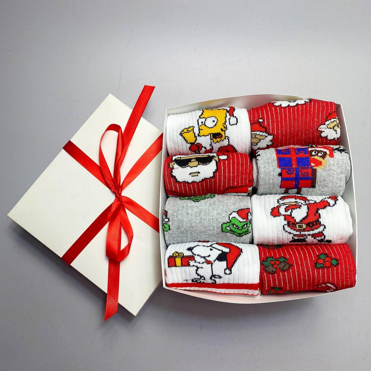 Носки с прикольными принтами на 8 пар в подарочной коробке мужские и детские, бокс высоких носков на новый год - фото 3 - id-p2052757171