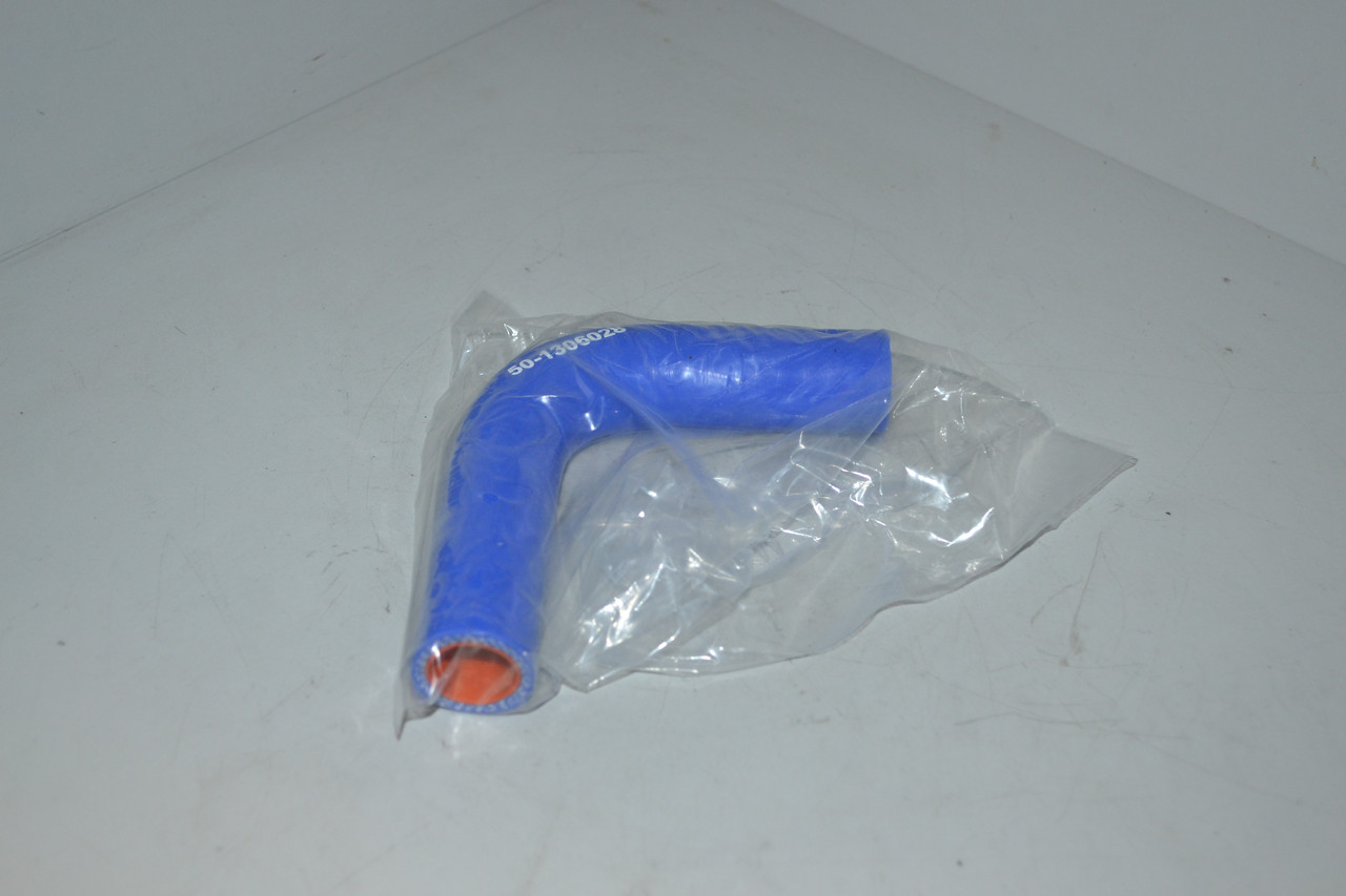 Патрубок термостата МТЗ (силикон - синий)