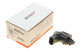 Клапан управління рециркуляції ВГ VW Caddy 04- BOGAP A6313105 UA62