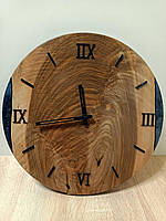 Круглий настінний годинник дизайнерський з епоксидної смоли та дерева чорний римський циферблат 37 см