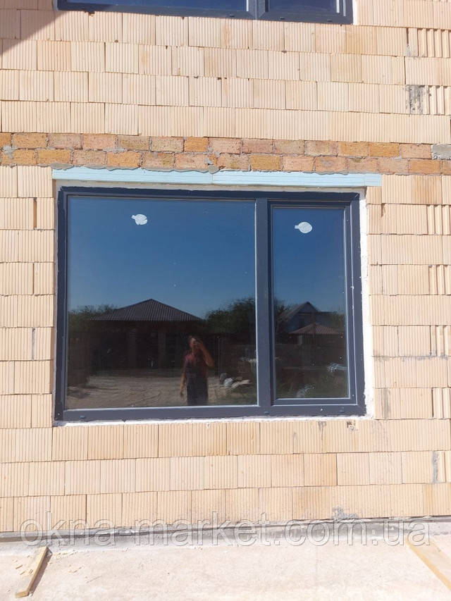 Монтаж вікон із герметизацією монтажних швів у приватному будинку фото Вікна Маркет