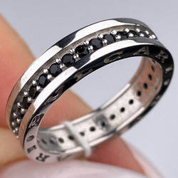 Срібне кільце родоване з фіанітами (колір чорний) по колу РН-580