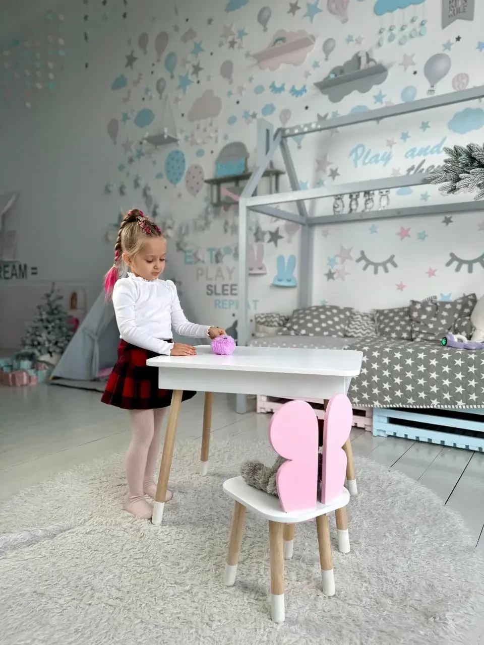 Небольшой стол и стул "бабочка" для карандашей и раскрасок, Детский столик с внутренним ящиком и стульчиком - фото 5 - id-p2053112996