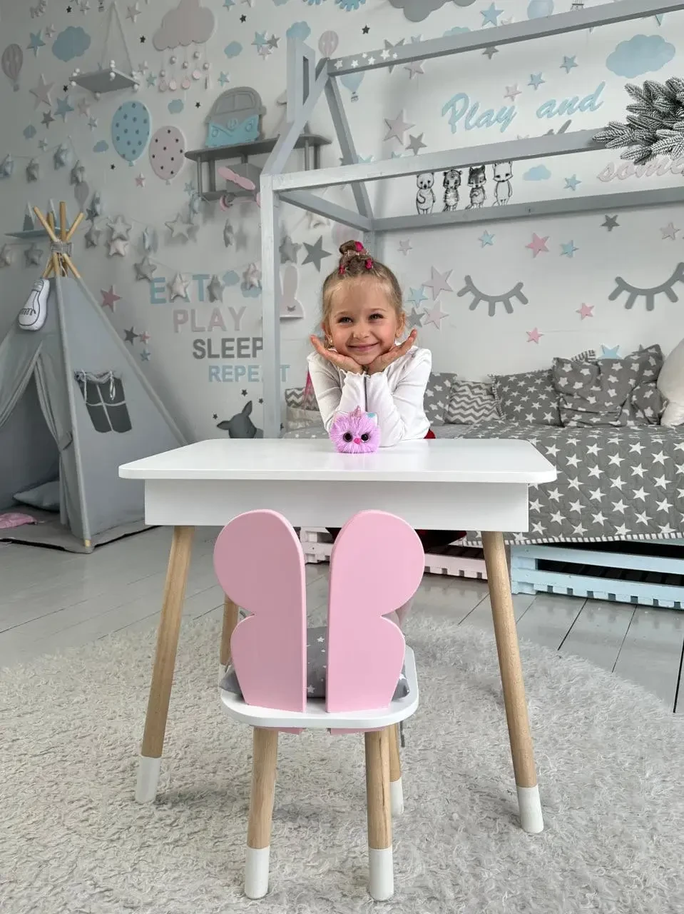 Небольшой стол и стул "бабочка" для карандашей и раскрасок, Детский столик с внутренним ящиком и стульчиком - фото 8 - id-p2053112996