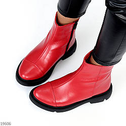 Яскраві червоні шкіряні зручні зимові черевики натуральна шкіра стильний мінімалізм