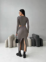 В'язане силуетне плаття максі з вирізами на боках і розрізом ззаду, фото 3