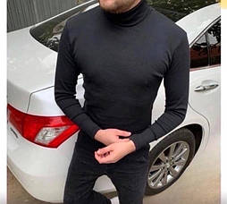 Чоловічий гольф під горло в чорному кольорі на флісі