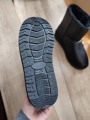 Угги ЧЕРНЫЕ без застеэки из натуральной кожи мужские с лейбл UGG 41р-45 р, фото 6