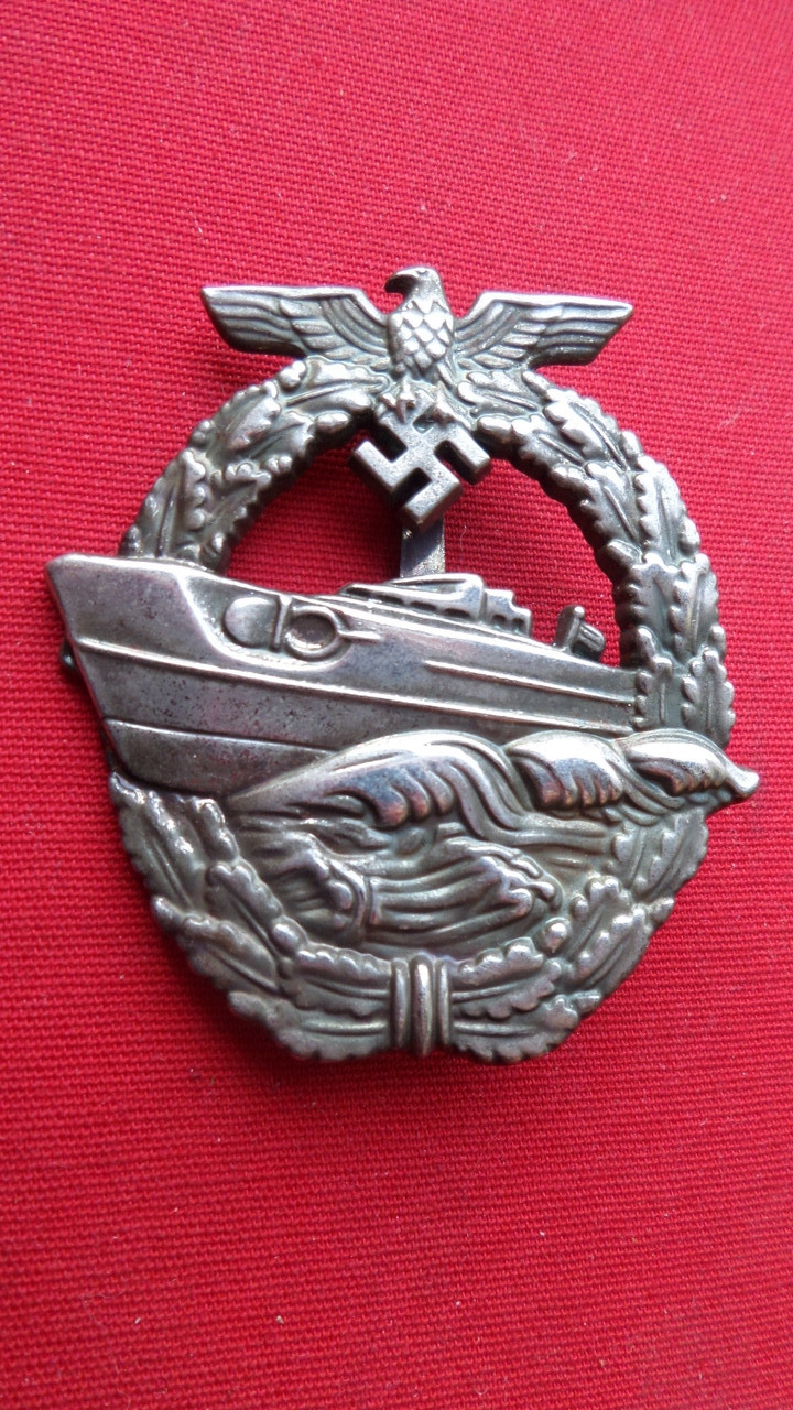 Німеччина - Германия. Третій Рейх. знакласник команди торпедного катера 2 моделі муляж