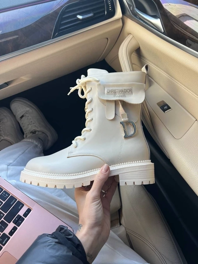 Dior Boots Beige