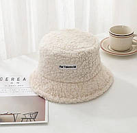 Панама зимова жіноча хутряна бежева з принтом підпис, стильна тепла панама для дівчат