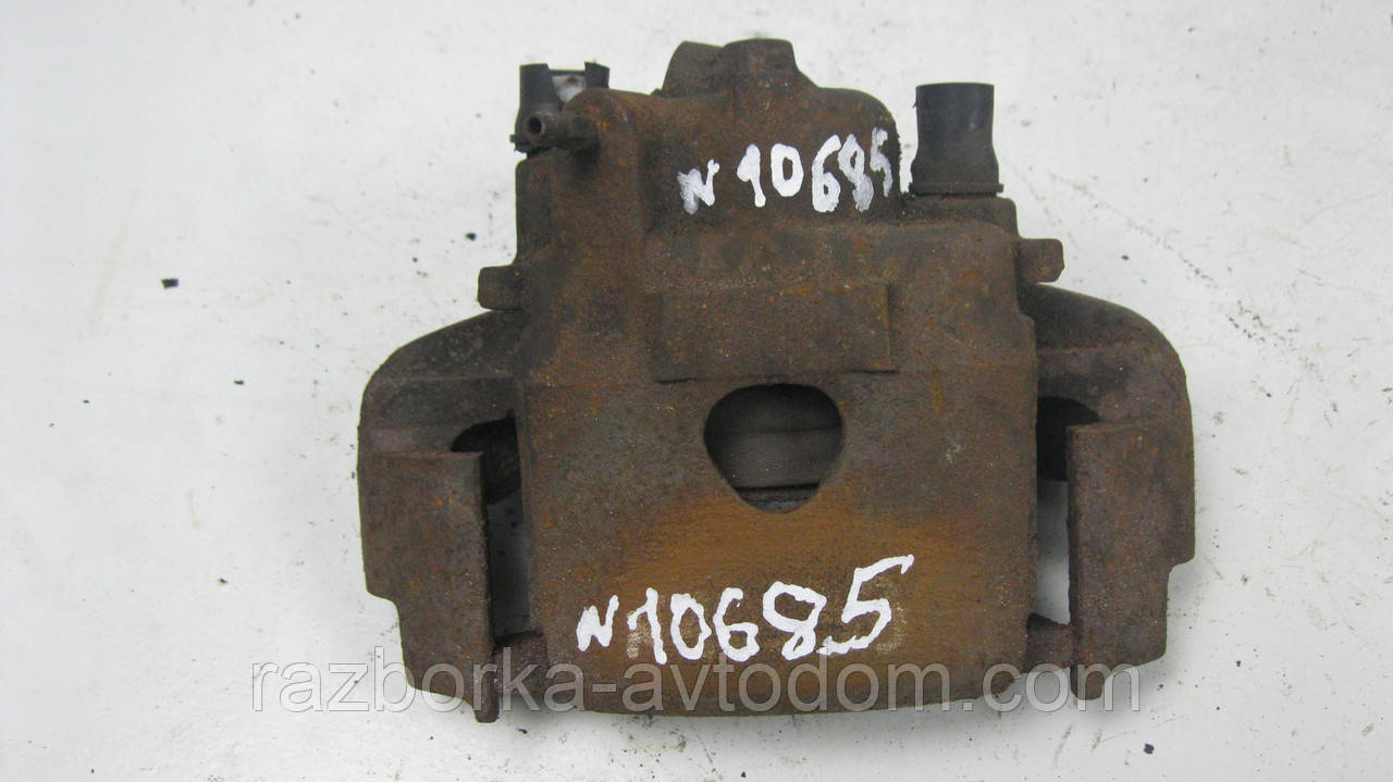 Суппорт передній правий VW Passat B3 (1988-1993), Seat Cordoba (1993-2002), Golf 3 (1991-1998) OE:171615124B