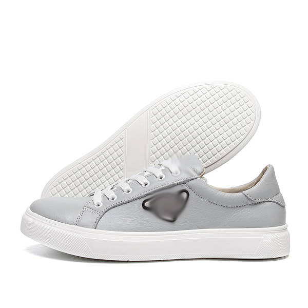 Жіночі кросівки