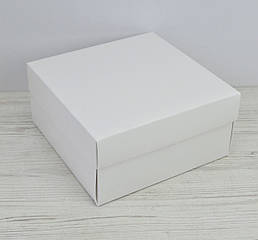 Коробка паперова біла 20*20*10см