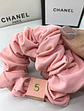 Шовкова гумка велика, рожева для волосся з логотипом Шанель/Chanel, фото 4
