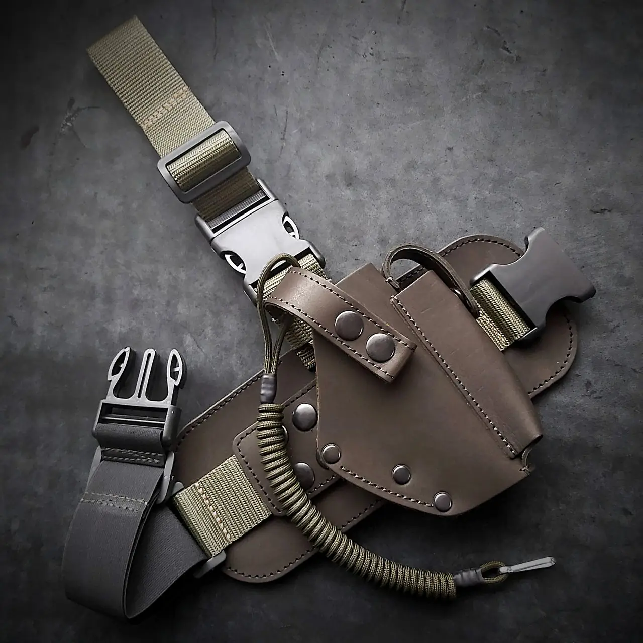 Спідниця для пістолета Макарова PM Gun Holster PRO. З підсумком і страхувальним шнуром, натур шкіра