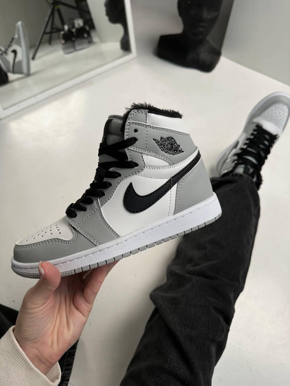 Кроссовки Nike Air Jordan Retro 1 Grey White МЕХ - фото 3 - id-p2053935188