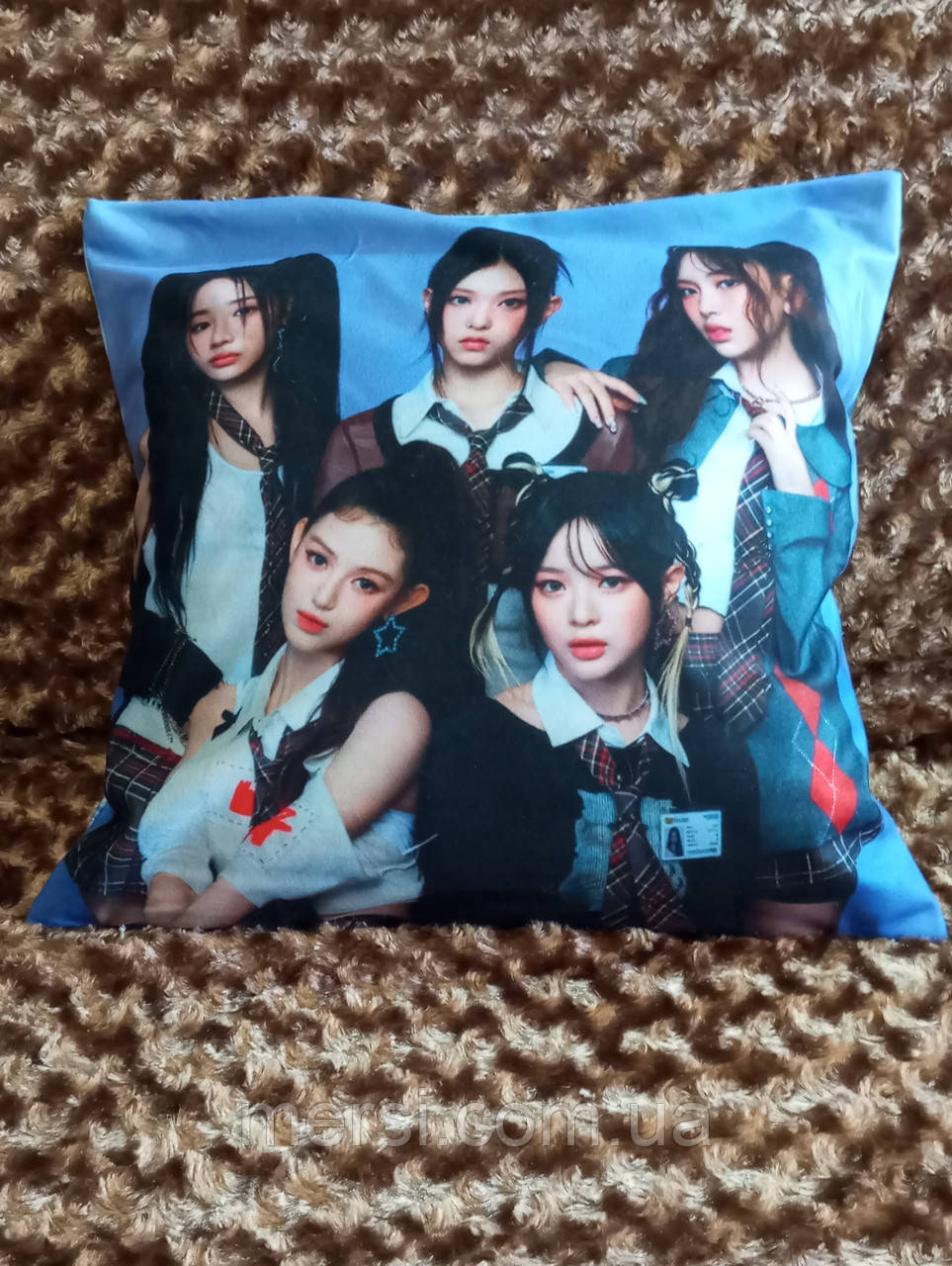 Наволочка для подушки с фото K-POP NewJeans №2 44см*44см двостороння, фото 1
