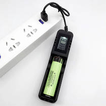 Зарядний пристрій універсальний для Li-Ion акумуляторів HD-8990B 4.2V-5V USB, фото 3