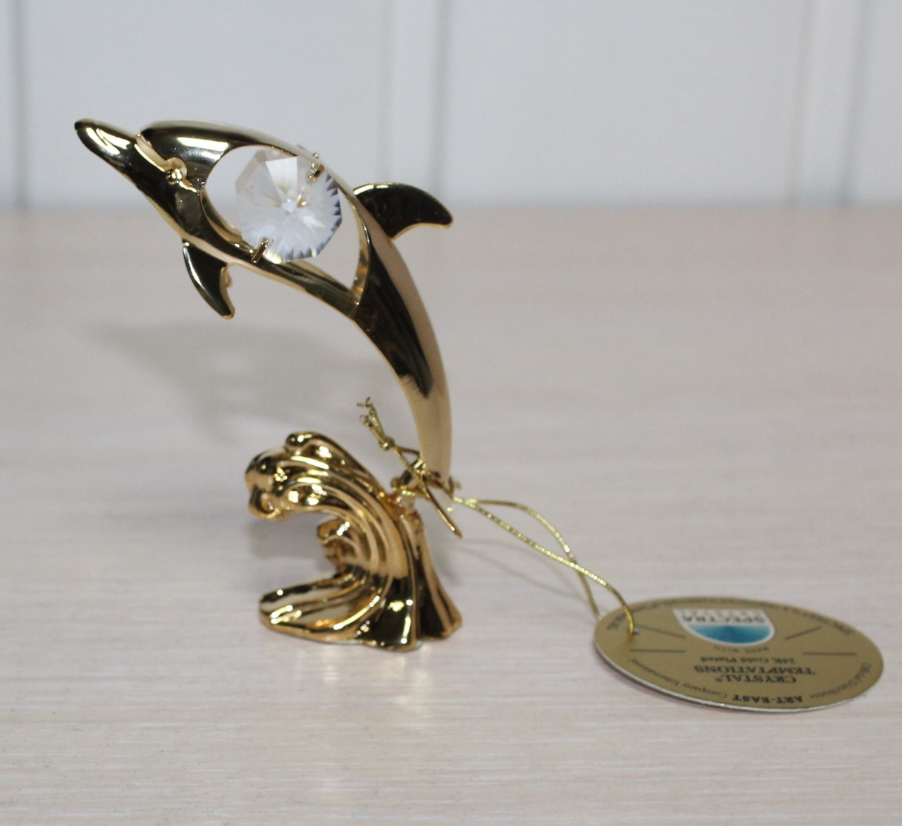Позолочена фігурка з кристалами Сваровскі "Дельфін на хвилі" 