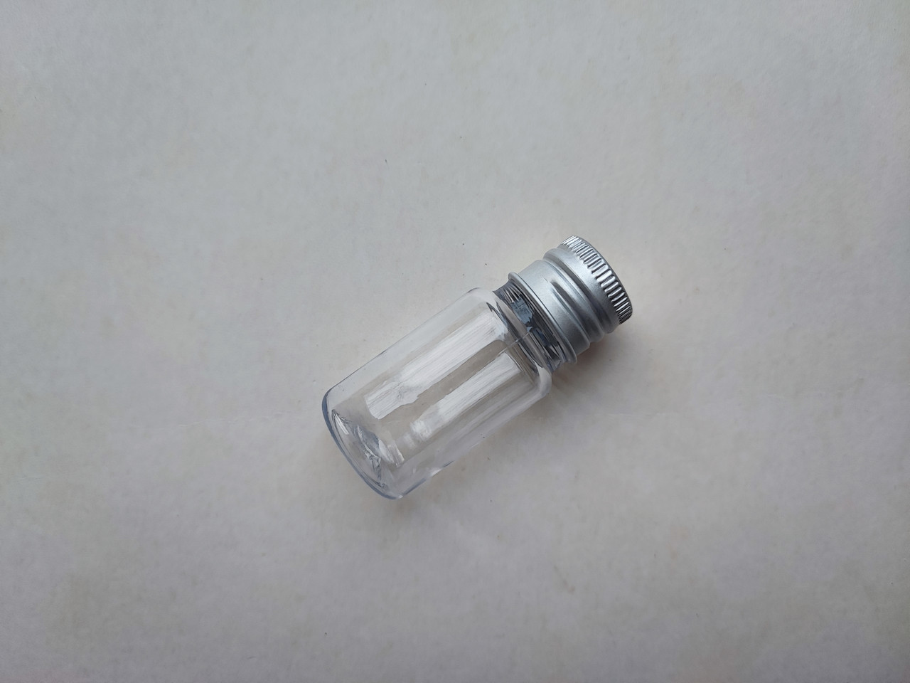 12 - 10 мл прозорий ПЕТ флакон з металевою кришкою 18/410, круглий з ковпачком, закруткою для рідин, сипучих матеріалів