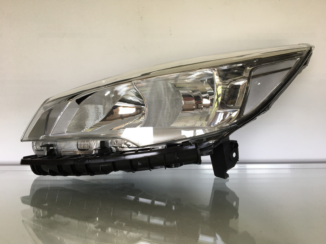 Фара Ford Escape MK3 2013-2016 ліва галоген CJ5Z-13008-D, фото 1