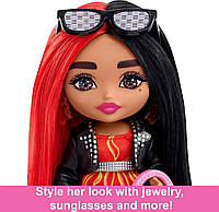 Кукла Леди-рокстар Barbie Extra Minis Doll with Red and Black Hair HKP88