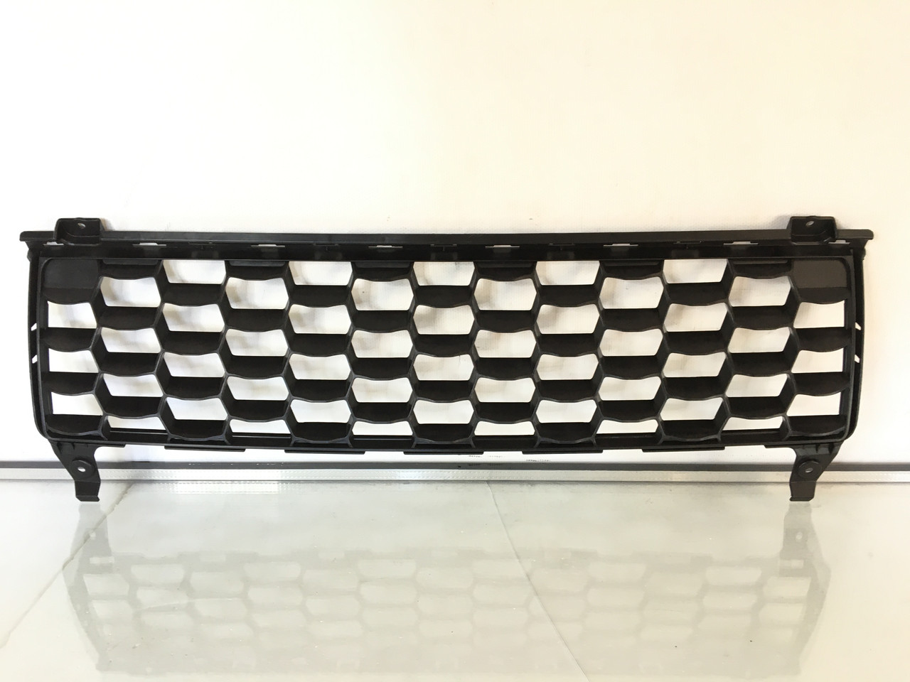 Нижня решітка переднього бампера центральна Jeep Renegade  2015-2018 5XB41LXHAA, фото 1