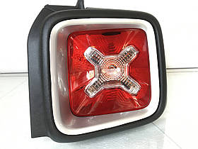 Ліхтар правий Jeep Renegade 15-18 сіре обрамлення 68256056AA