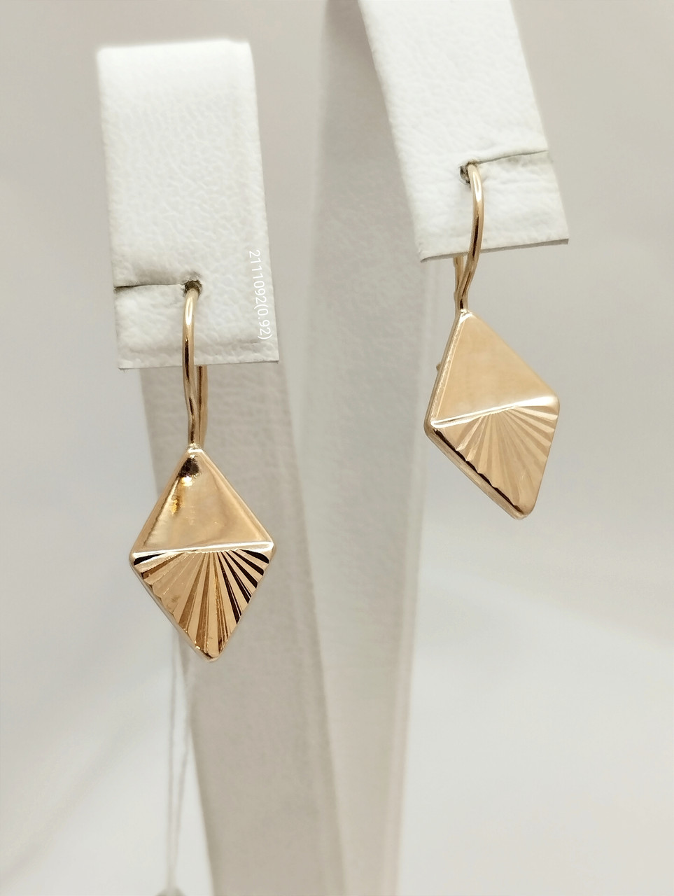 Золоті сережки без вставок Ukr-Gold