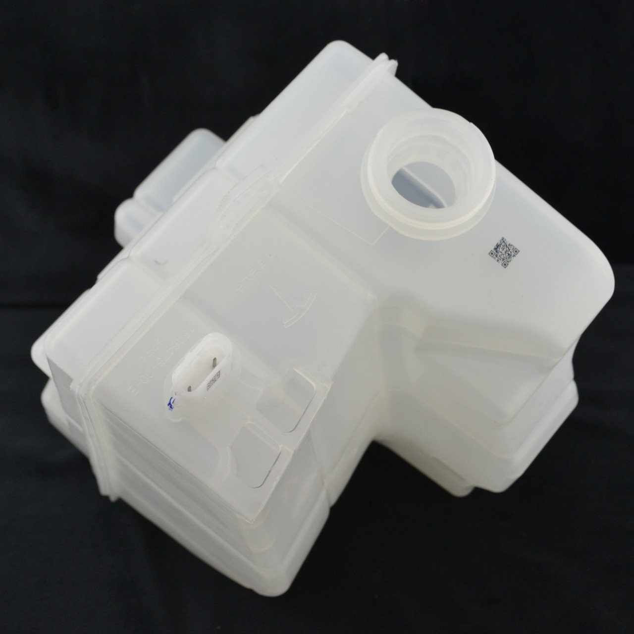 Резервуар для води теплового насоса Tesla Model 3 / Model Y (1546475-00-E), фото 1