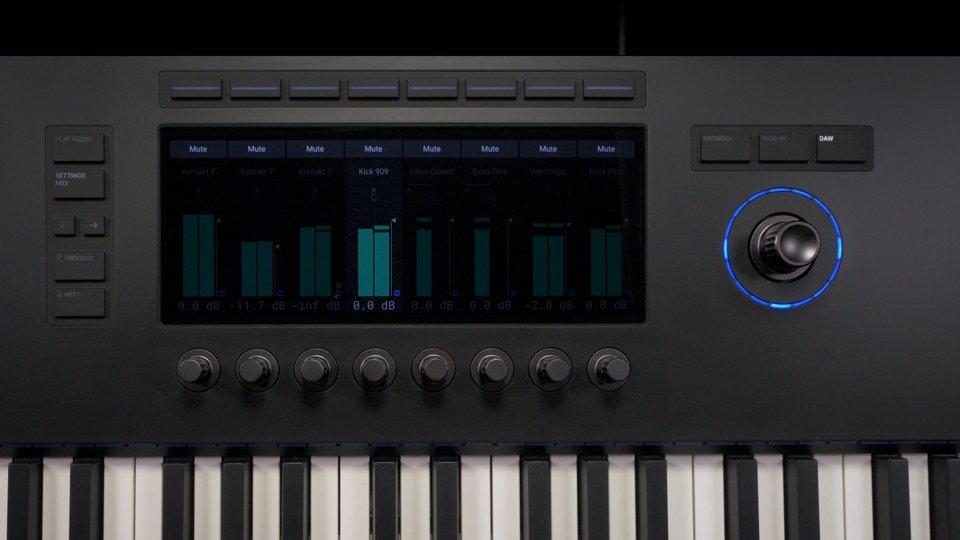 MIDI-клавиатура Native Instruments Komplete Kontrol S61 MK3 - фото 8 - id-p2054802842