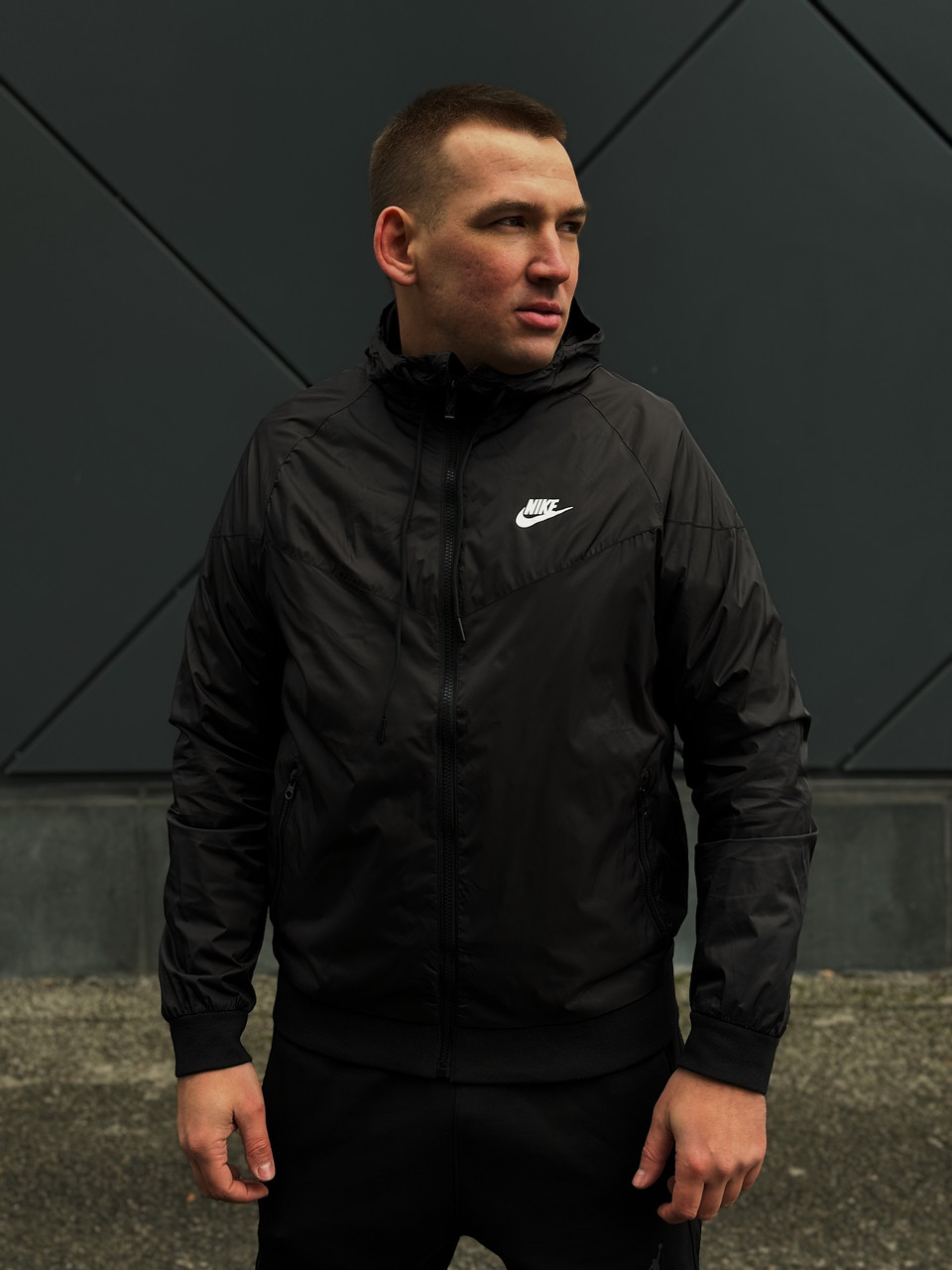 Ветровка мужская Nike Windrunner Windproof Sports Jacket Black / AT5271-010