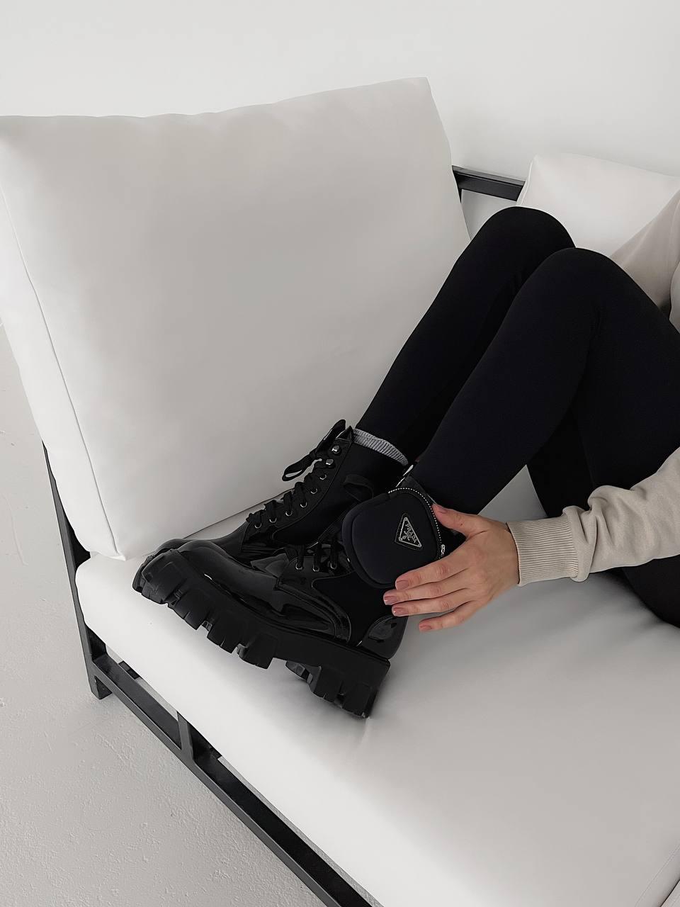 Женские зимние ботинки Prada Leather Boots Nylon Pouch Gloss Мех (черные) высокие модные ботинки PR004 Прада - фото 6 - id-p2054828374