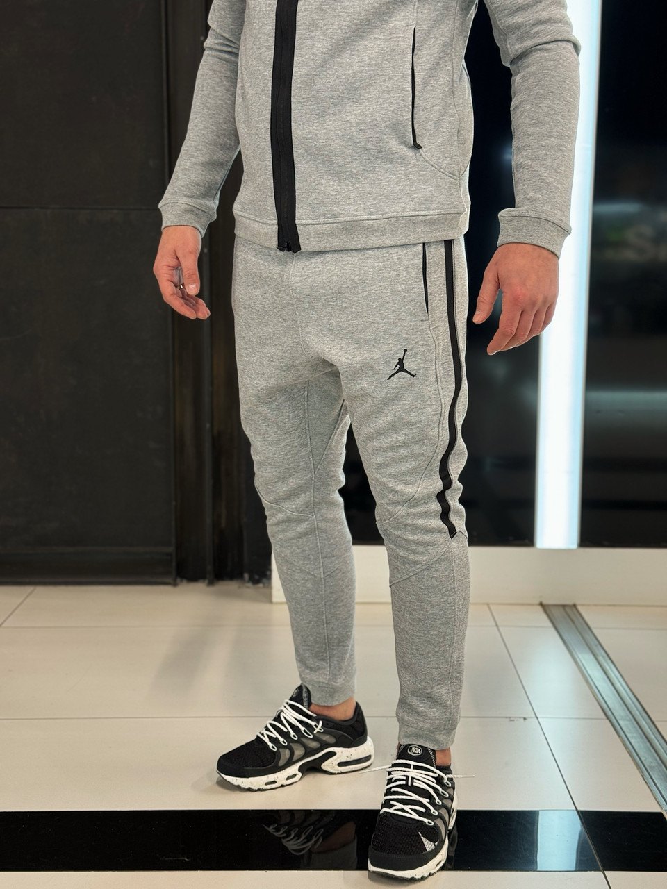 Штани чоловічі Air Jordan Dri-Fit Sport Performance Pants Grey / DV9786-063, фото 1