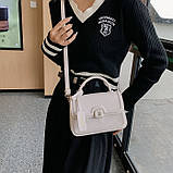 Жіноча класична сумка 8747 крос-боді на ремінці через плече біла, фото 5