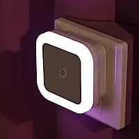 Світлодіодний світильник-нічник LED від мережі з автоматичним увімкненням/вимкненням Sirius TL-9029