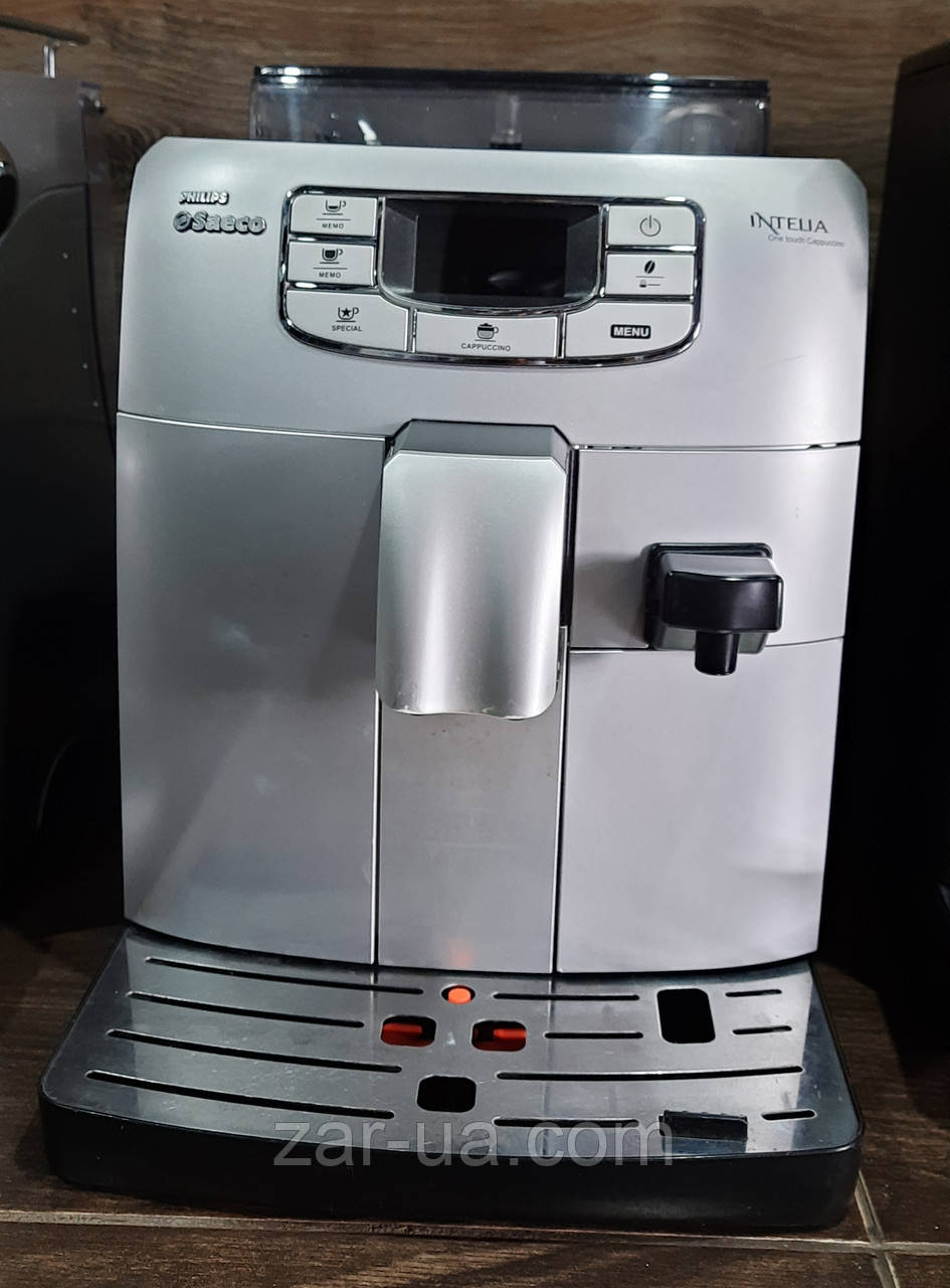 Кавомашина Saeco Intelia one touch Cappuccino HD8753 б/в