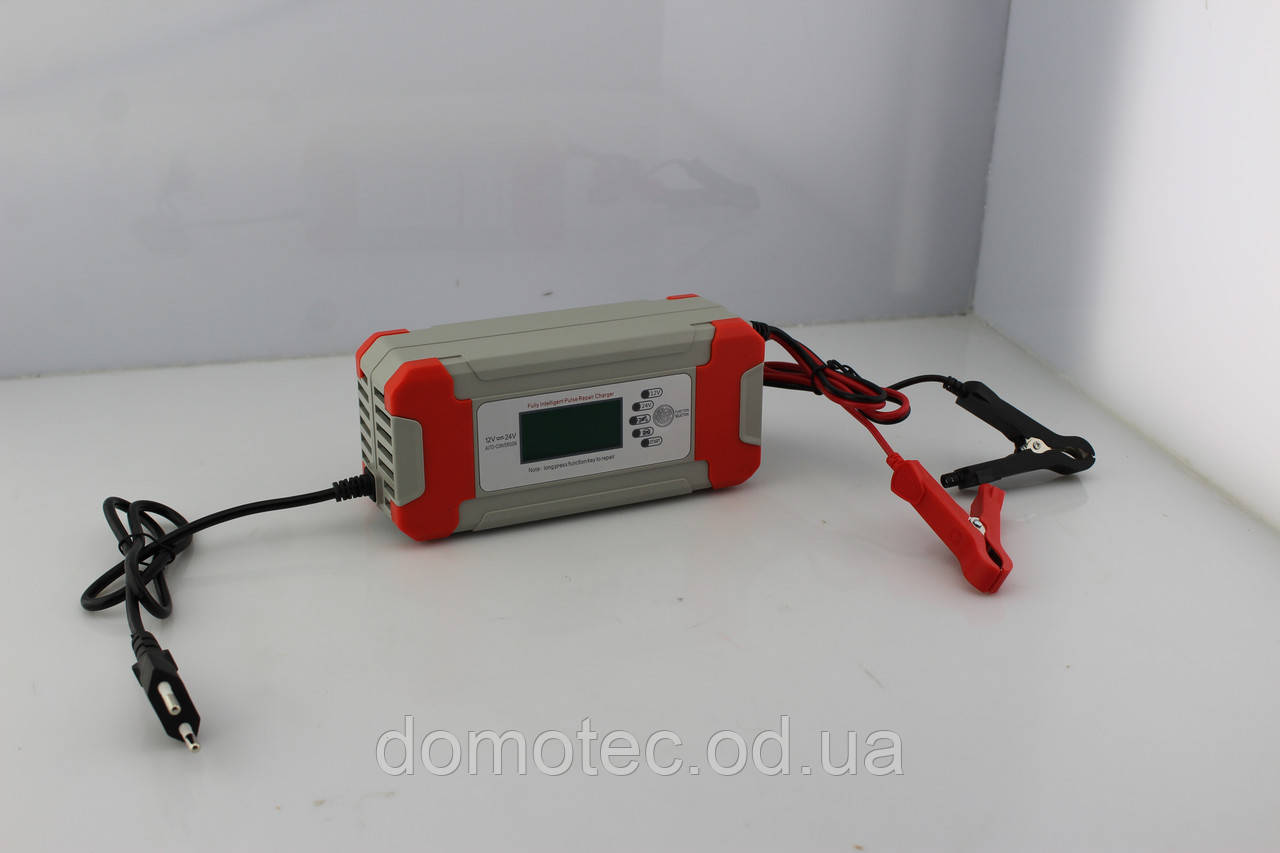 Аккум. Заряд. BATTERY CHARGER 8A 12V/24v