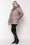 Жіноча зимова куртка Li-169 бежевого кольору в розмірах 48-62, фото 7