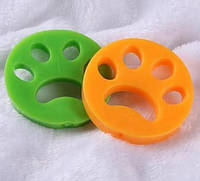Лапки в стиральную машину. Липкие лапки силиконовые 2шт зеленая и оранжевая. Лапка щетка для чистки от шерсти