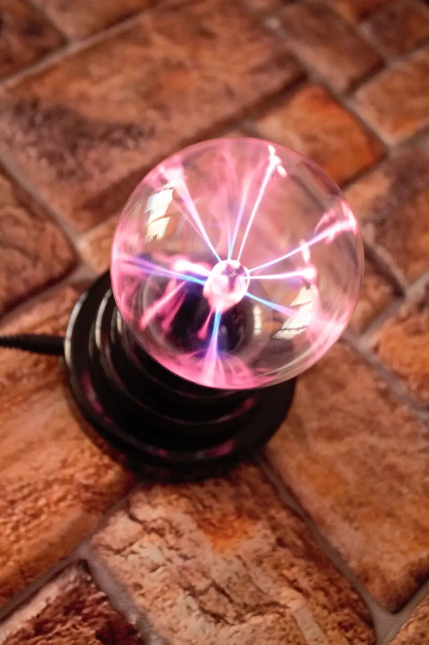 Плазменный шар Тесла 5 см ночник светильник Plasma Light Magic Flash Ball (Оригиналные фото) - фото 4 - id-p2055297933