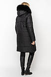 Стильний молодіжний чорний пуховик із натуральним хутром, фото 3