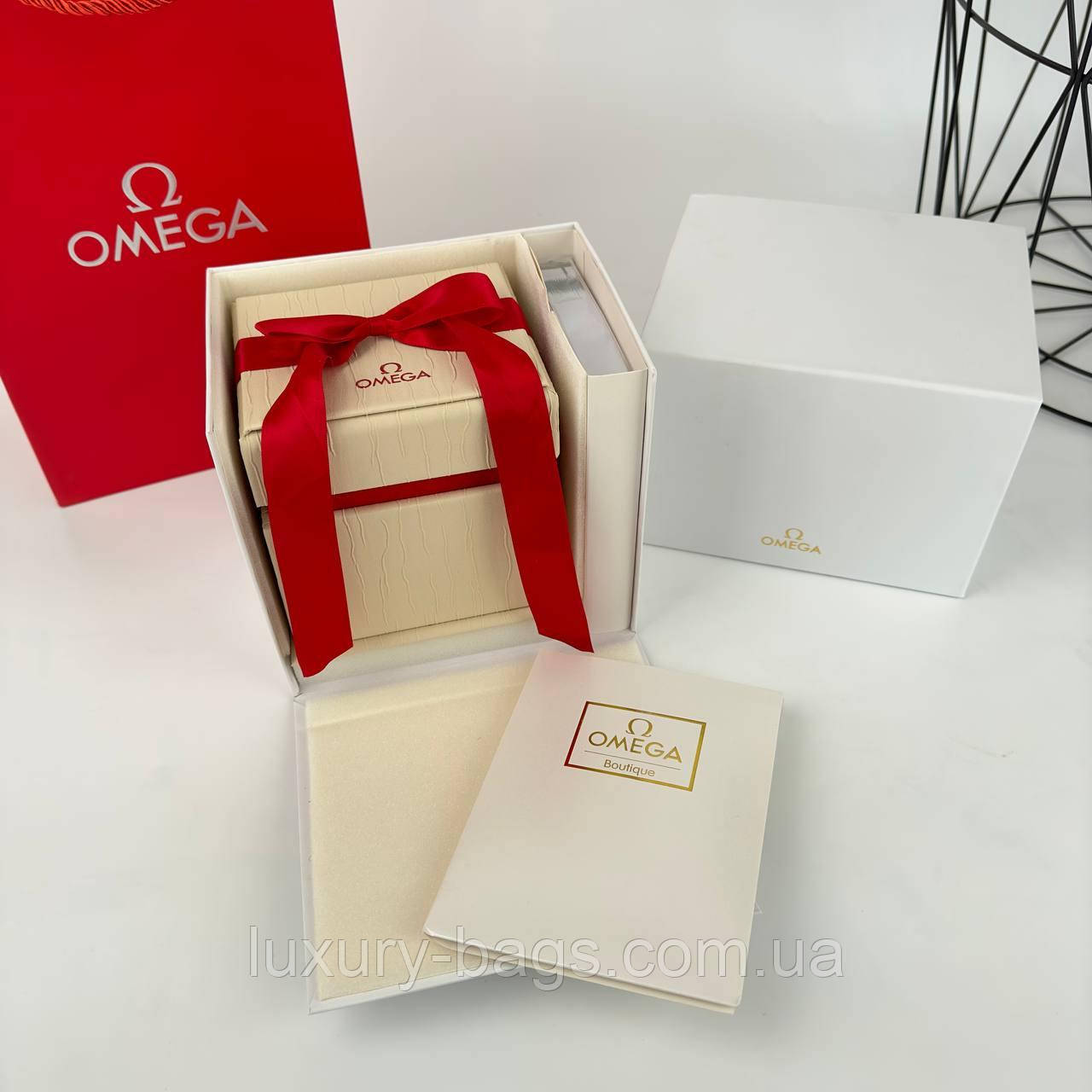 Фірмова коробка для наручних годинників Omega, фото 1
